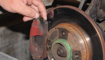 Signs That It’s Time To Change Your Brakes